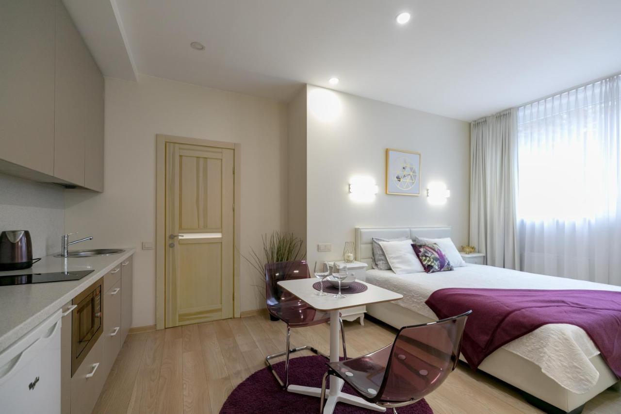 Raugyklos Apartamentai VNO Exteriör bild